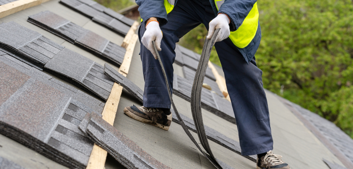 Finding The Ideal Storm Damage Roofing Company For Your Needs