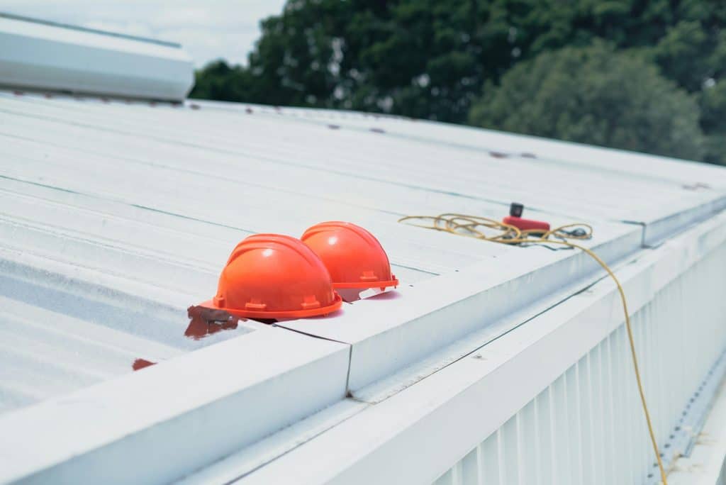 Meta roofing on a commercial building in Dallas, TX